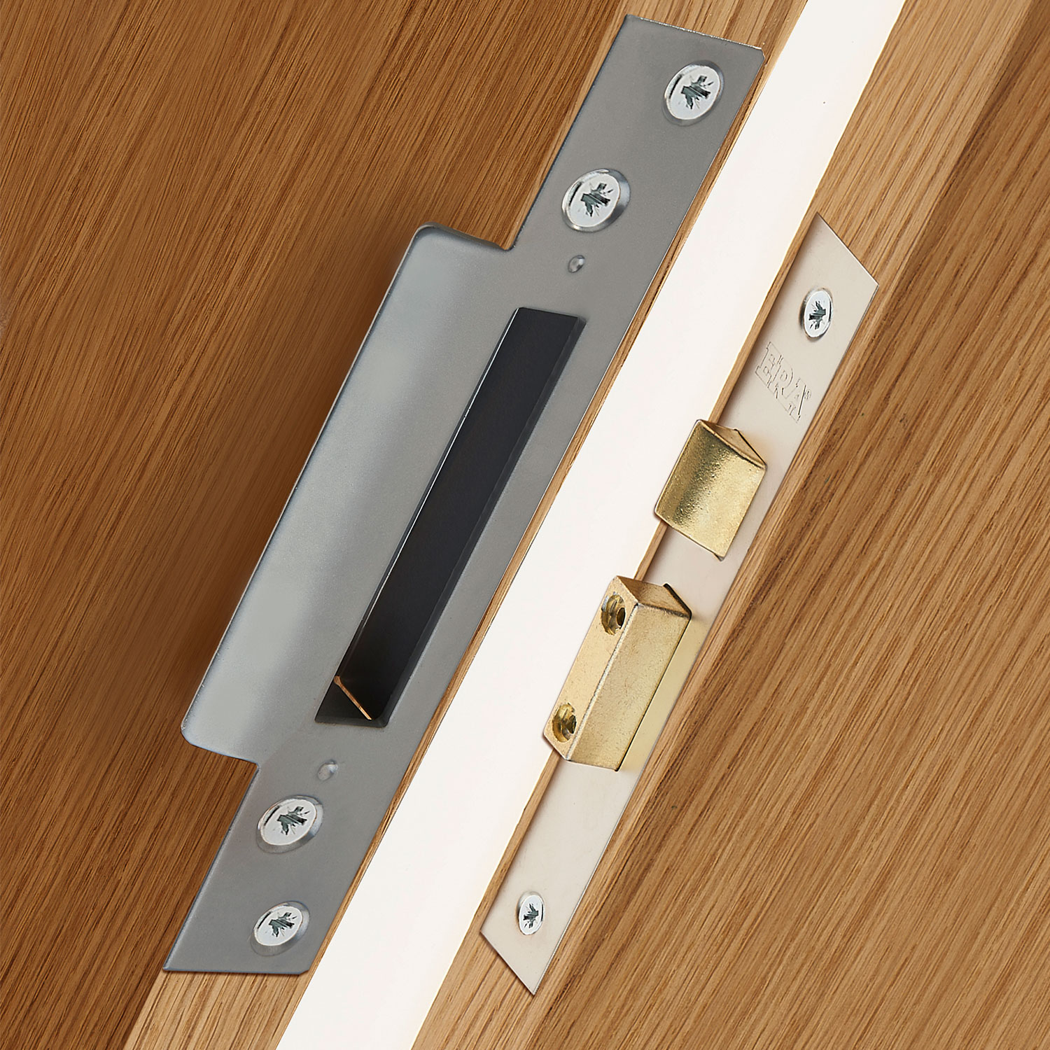 How to fit a mortice lock